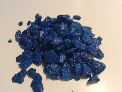 Синий крашенный мраморный щебень, 5 - 10 мм